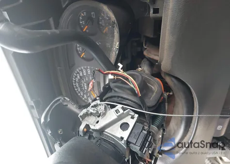 2003 Chevrolet Silverado 1500 Ls z USA, uszkodzony, nr VIN 2GCEK19T131204642